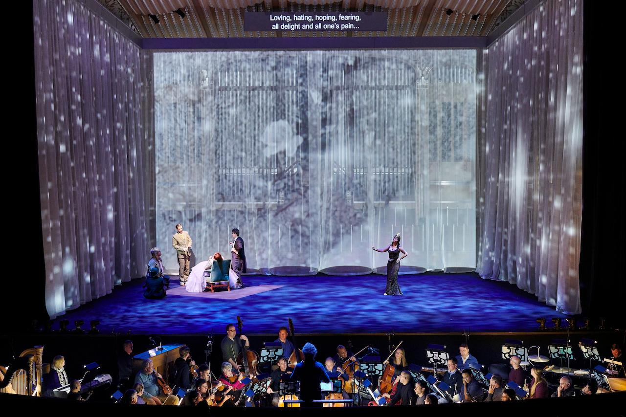 Photograph of a dress rehearsal from the 2019 production of Ariadne auf Naxos under music director Franz Welser-Möst.